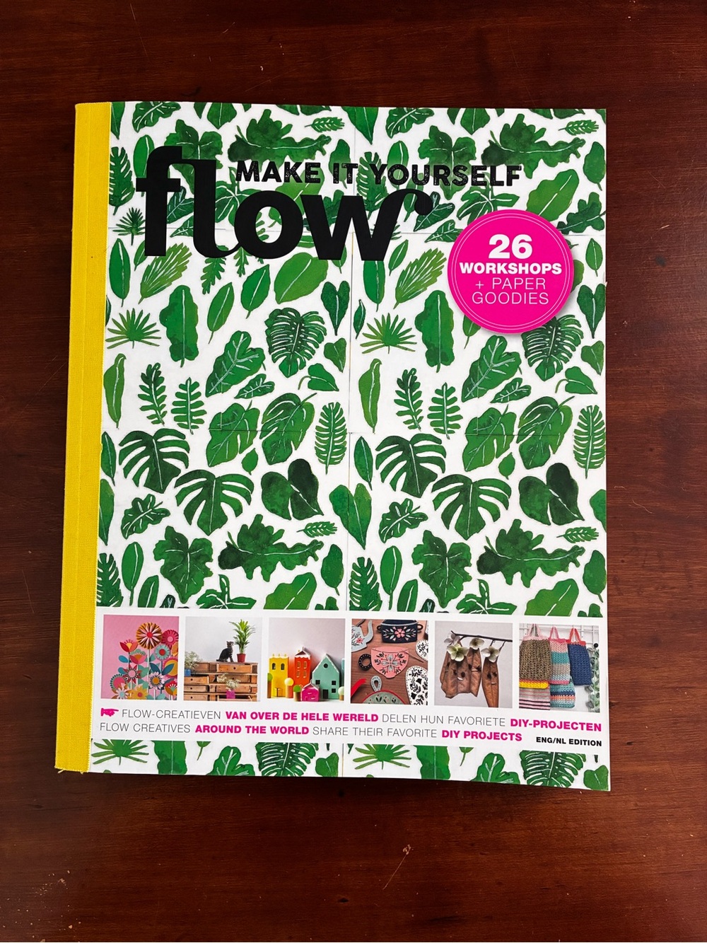 Flow Make It Yourself Magazine - Green Leaf Cover Paper Lovers book
